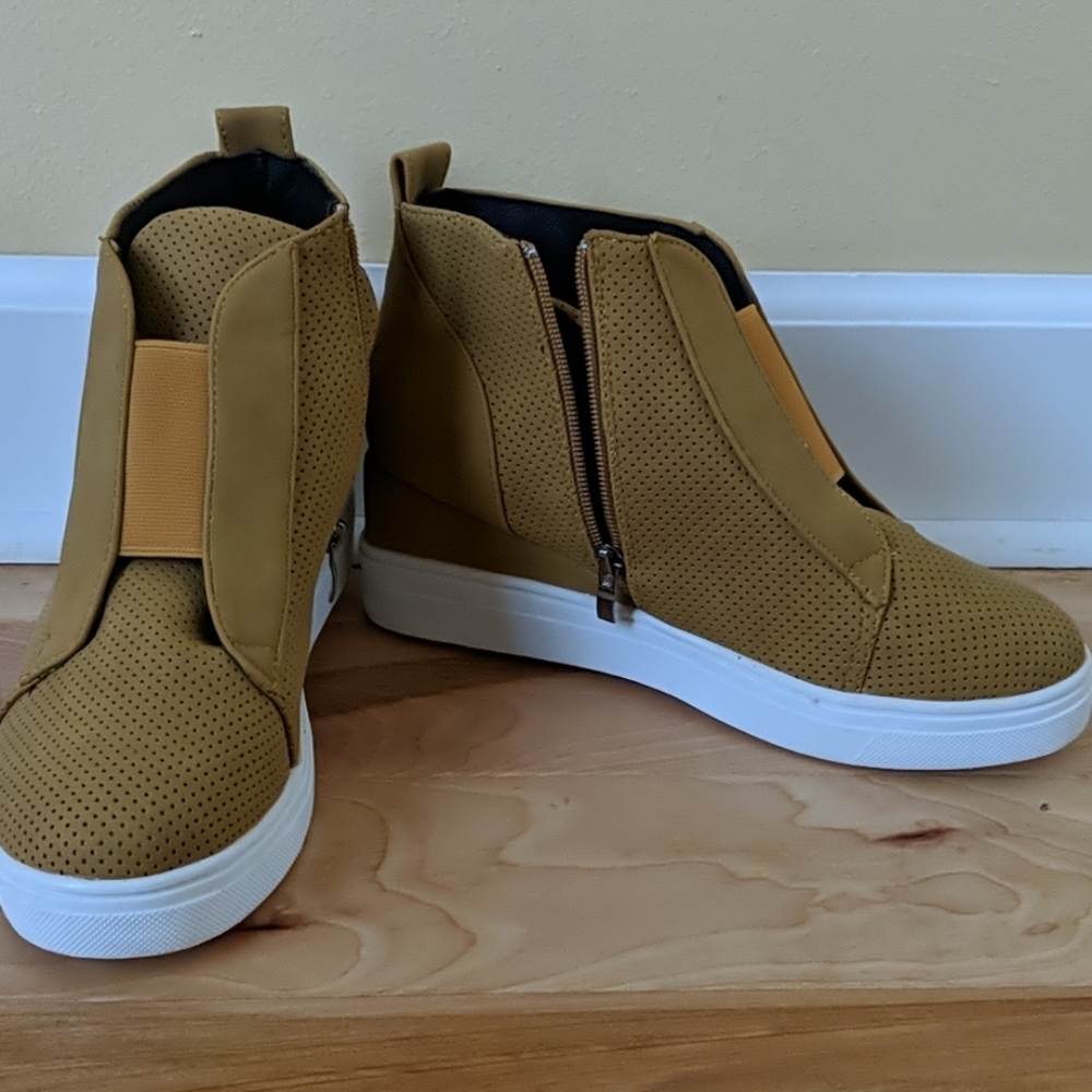 New Wedge Shoes